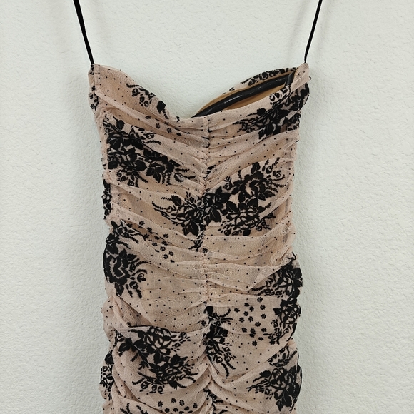 Majorelle Bradley Mini Strapless Dress in Pink Romance Black Velvet Size XS - Picture 11 of 12